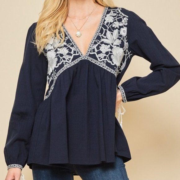 NWT Andree Navy Cotton Boho Blouse - Picture 2 of 6